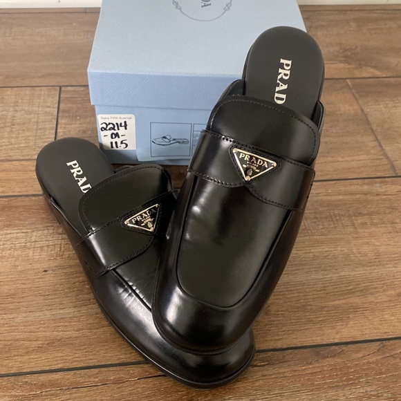 Prada Leather Logo Mule - Picture 7 of 9